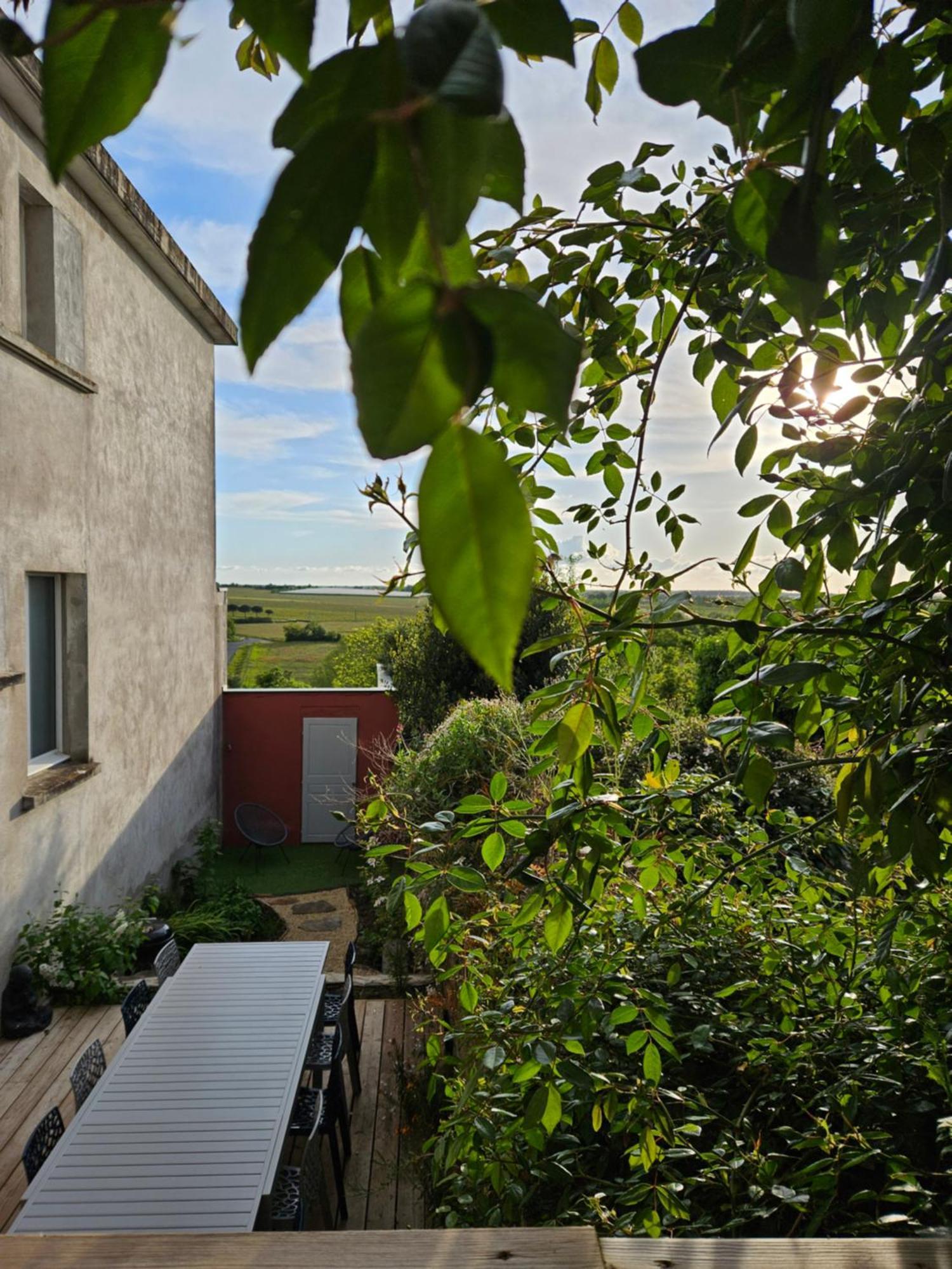 Confidences Escale A Brissac Bed & Breakfast Dış mekan fotoğraf